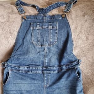 Maternity overalls